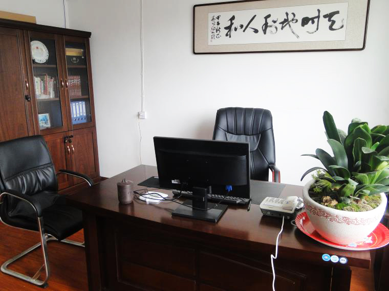 Verqo Titanium modern production workshop in Baoji